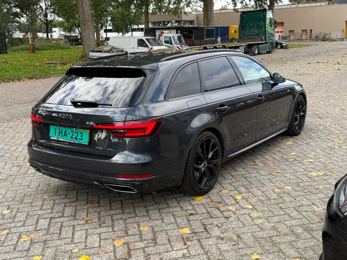 40 TFSI 190 PK S line black edition Headup Trekhaak Camera Keyless