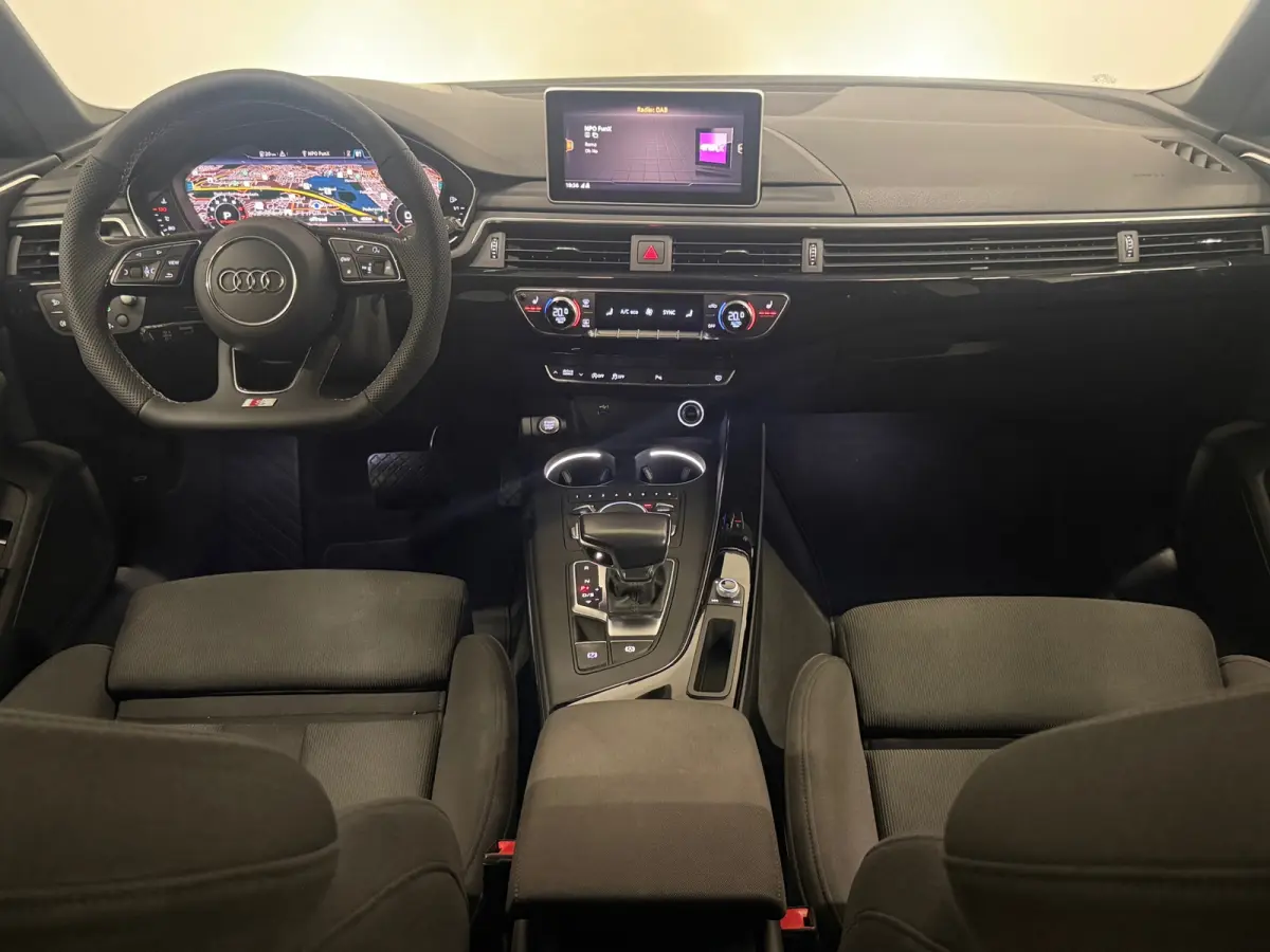 40 TFSI 190 PK S line black edition Headup Trekhaak Camera Keyless