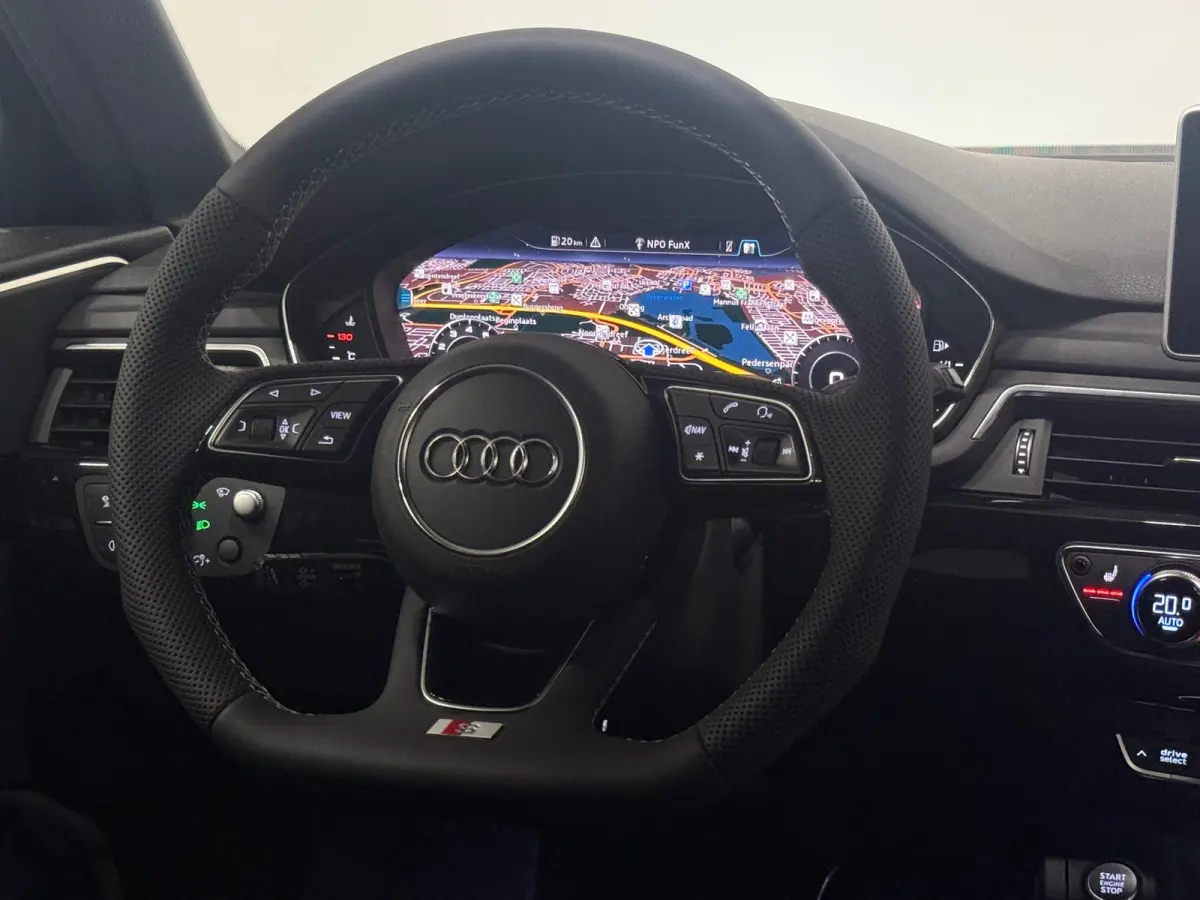 40 TFSI 190 PK S line black edition Headup Trekhaak Camera Keyless