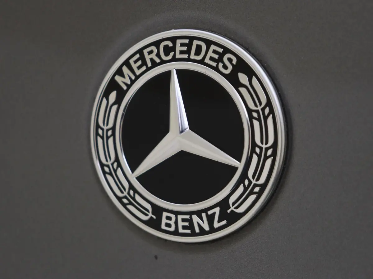 180 AMG Line / Stoelverwarming / Panaromadak / Achteruitcamera / Night-Pakket / Sfeerverlichting /