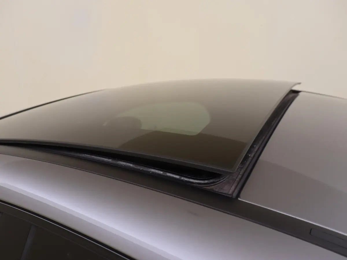 180 AMG Line / Stoelverwarming / Panaromadak / Achteruitcamera / Night-Pakket / Sfeerverlichting /