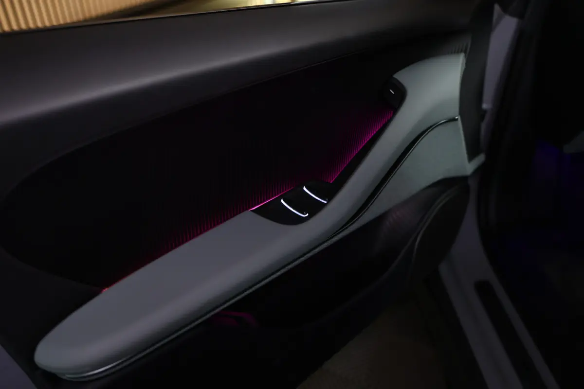 75 kWh VIRTUAL NAVI AMBIENT ELEK.STOEL 360 CAM NOMI THAAK '24