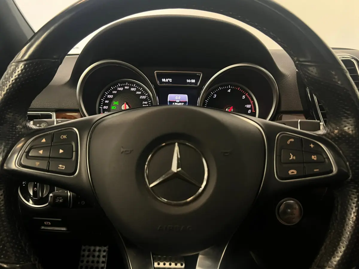 250d / 1e eig / AMG / Schuifdak / CarPlay