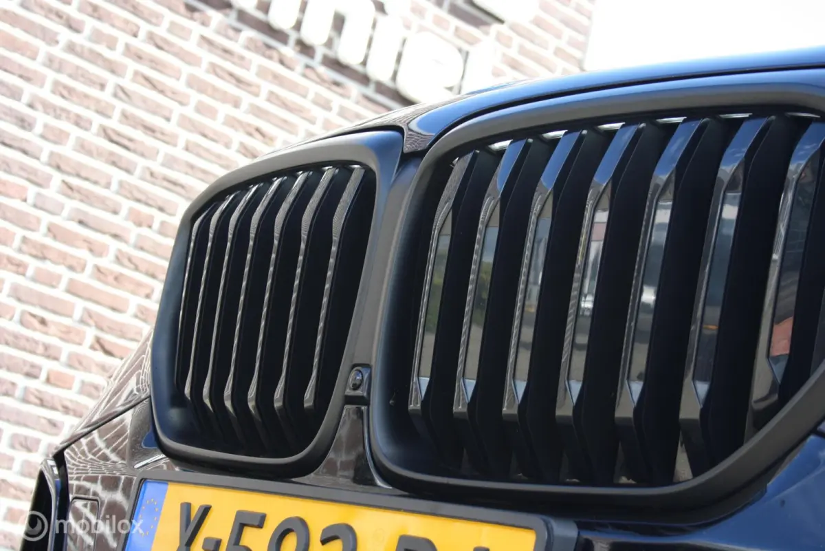 xDrive50e, M sport pro, pano, comfort, trekhaak, 22'', massage.