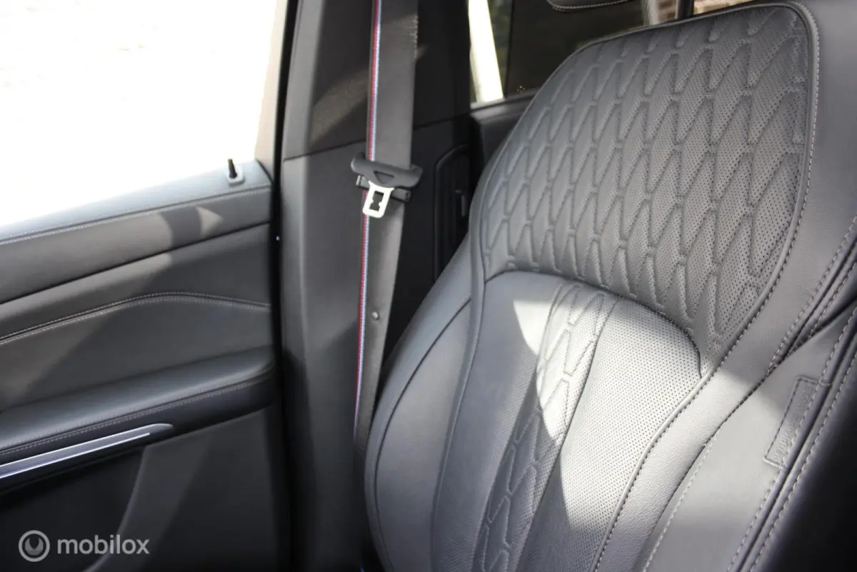 xDrive50e, M sport pro, pano, comfort, trekhaak, 22'', massage.
