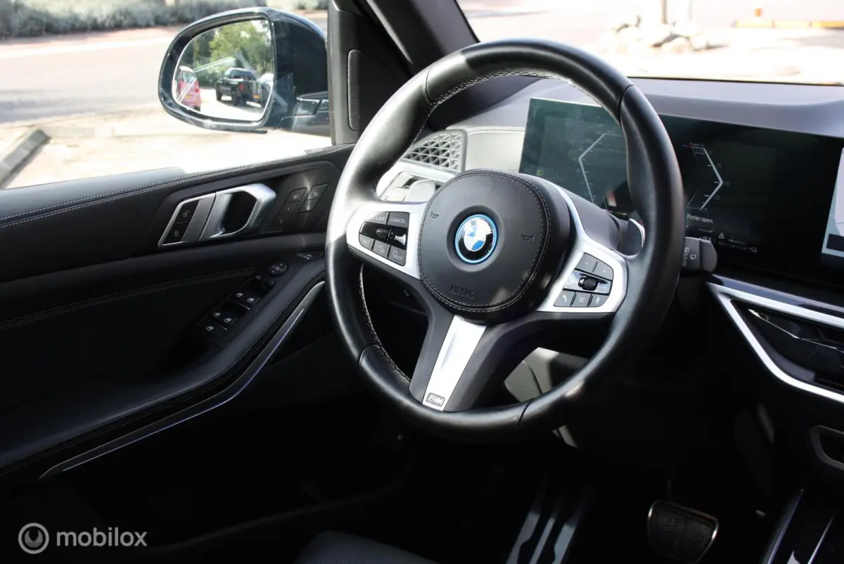 xDrive50e, M sport pro, pano, comfort, trekhaak, 22'', massage.