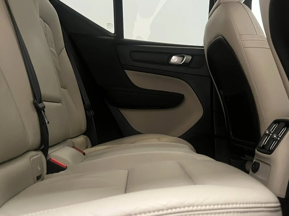 1.5 T5 / Facelift / Harman / Memory / Leder