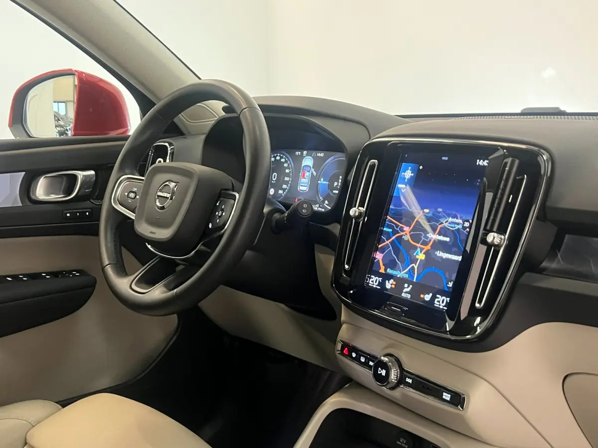 1.5 T5 / Facelift / Harman / Memory / Leder