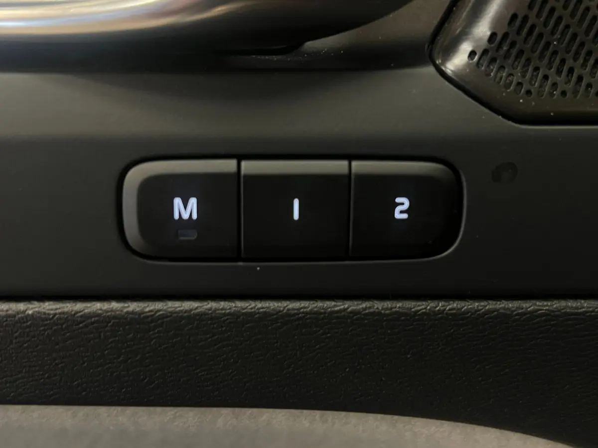 1.5 T5 / Facelift / Harman / Memory / Leder