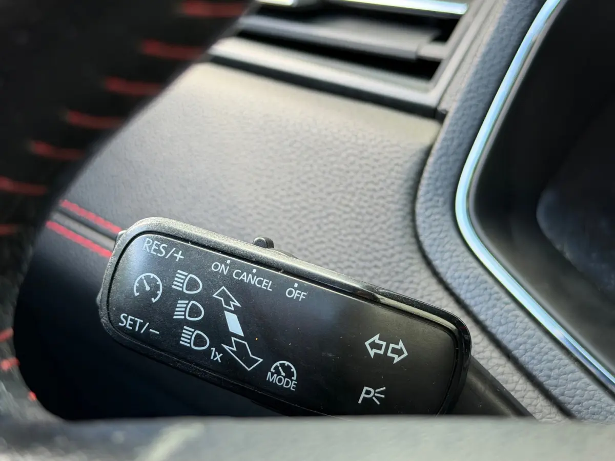 1.5 TSI EVO FR Business Intense|Trekhaak|StoelVW|Pano|Carplay|Camera|Climate|Cruise|Navi|PDC V+A|BeatsSoundSysteem|