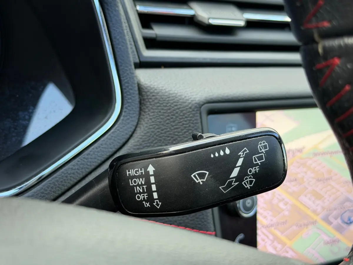 1.5 TSI EVO FR Business Intense|Trekhaak|StoelVW|Pano|Carplay|Camera|Climate|Cruise|Navi|PDC V+A|BeatsSoundSysteem|
