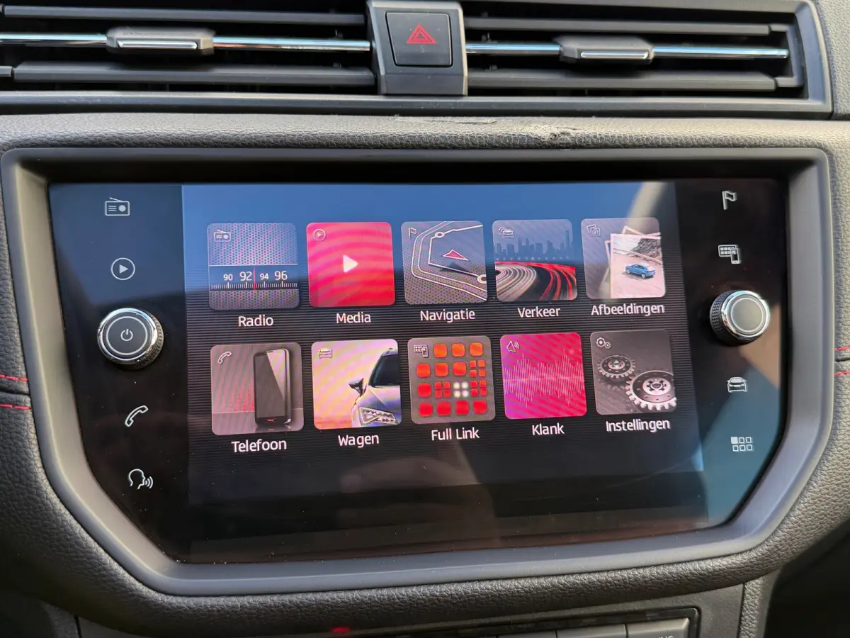 1.5 TSI EVO FR Business Intense|Trekhaak|StoelVW|Pano|Carplay|Camera|Climate|Cruise|Navi|PDC V+A|BeatsSoundSysteem|
