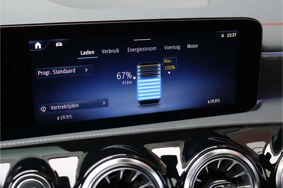 250 e AMG Line | Facelift | Panoramadak | Memory | Distronic+ | Advanced Sound System | Keyless Go | Verwarmd Stuurwiel | Augmented Reality |