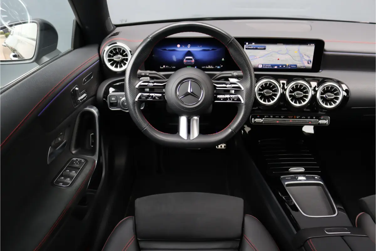 250 e AMG Line | Facelift | Panoramadak | Memory | Distronic+ | Advanced Sound System | Keyless Go | Verwarmd Stuurwiel | Augmented Reality |