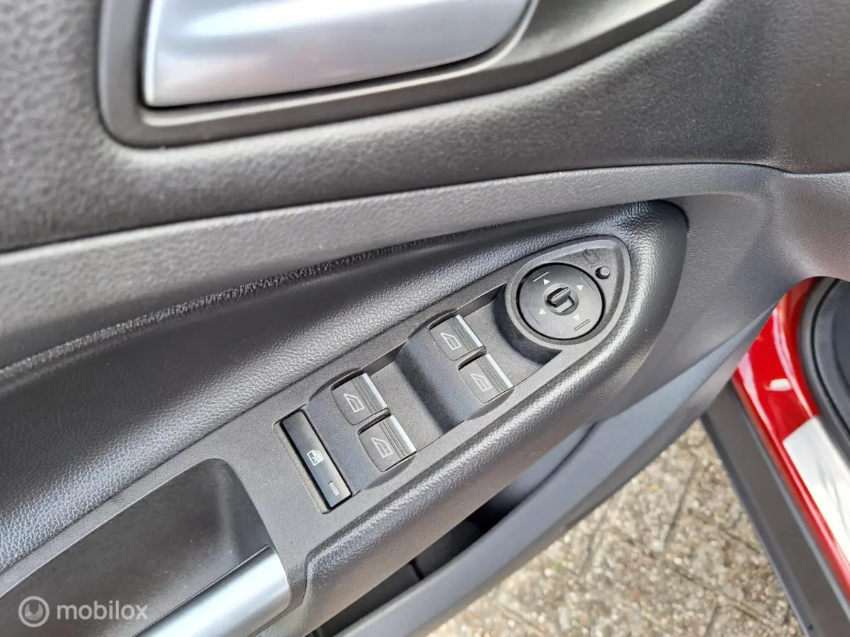 1.5 ECOBOOST TITANIUM • Carplay •