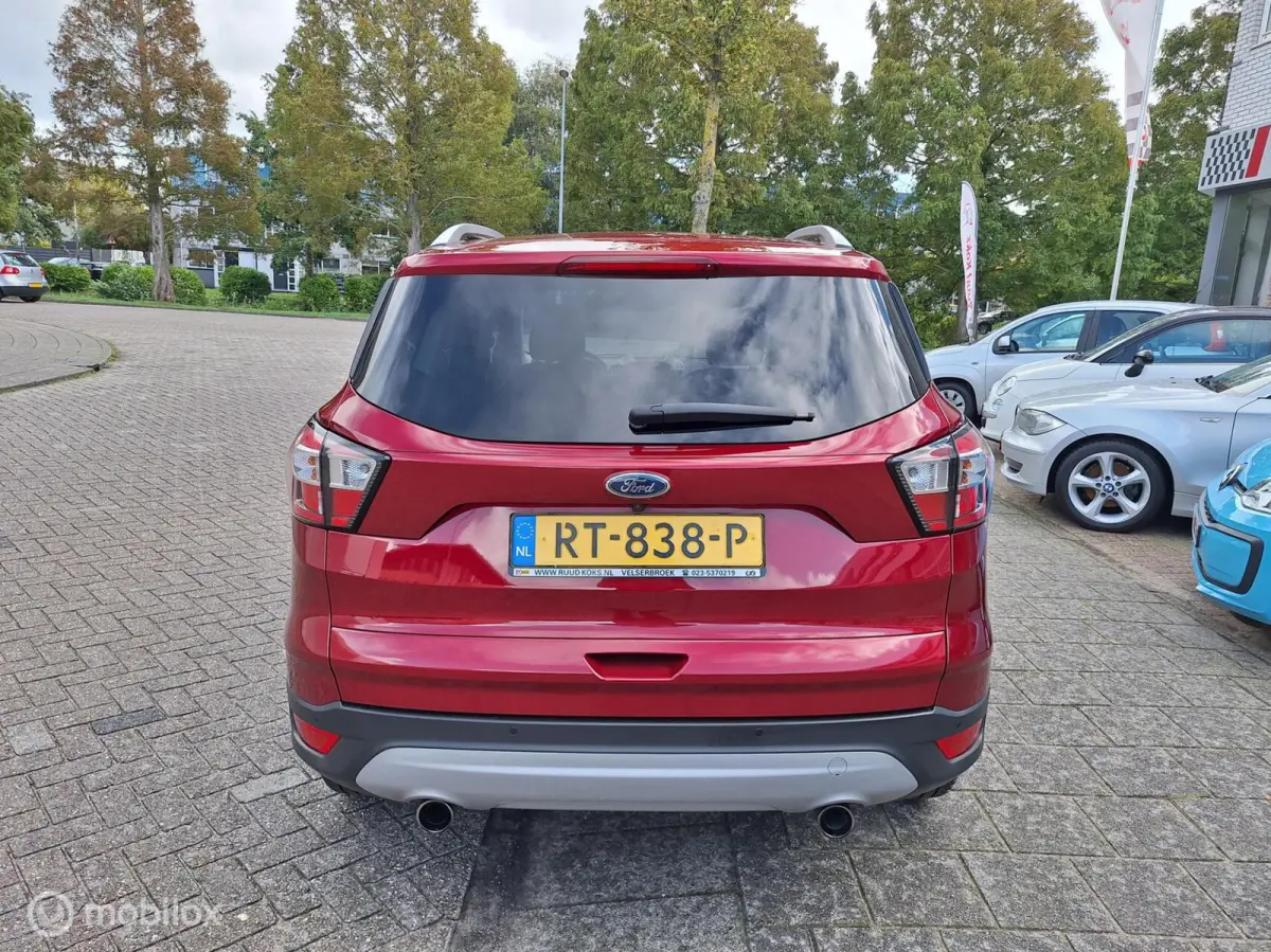 1.5 ECOBOOST TITANIUM • Carplay •