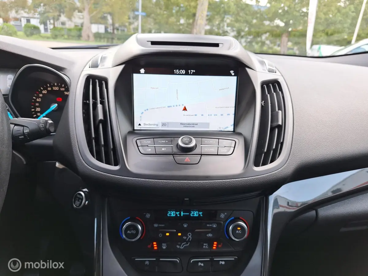 1.5 ECOBOOST TITANIUM • Carplay •