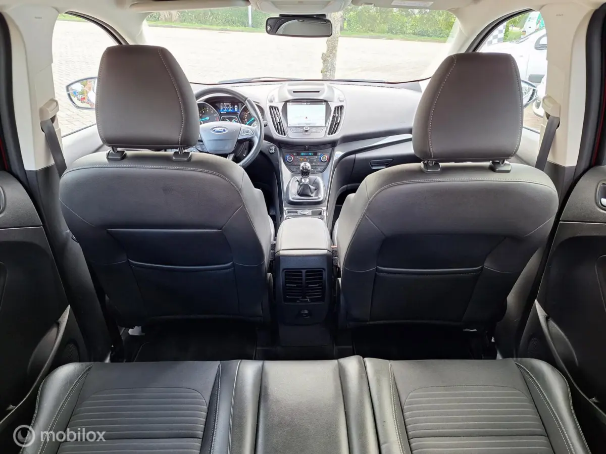 1.5 ECOBOOST TITANIUM • Carplay •