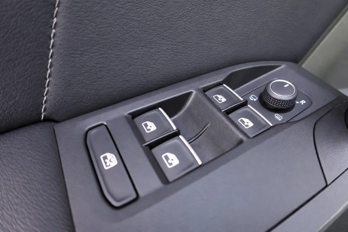 1.4 e-Hybrid VZ PANO KEYLESS 360 ACC VOL