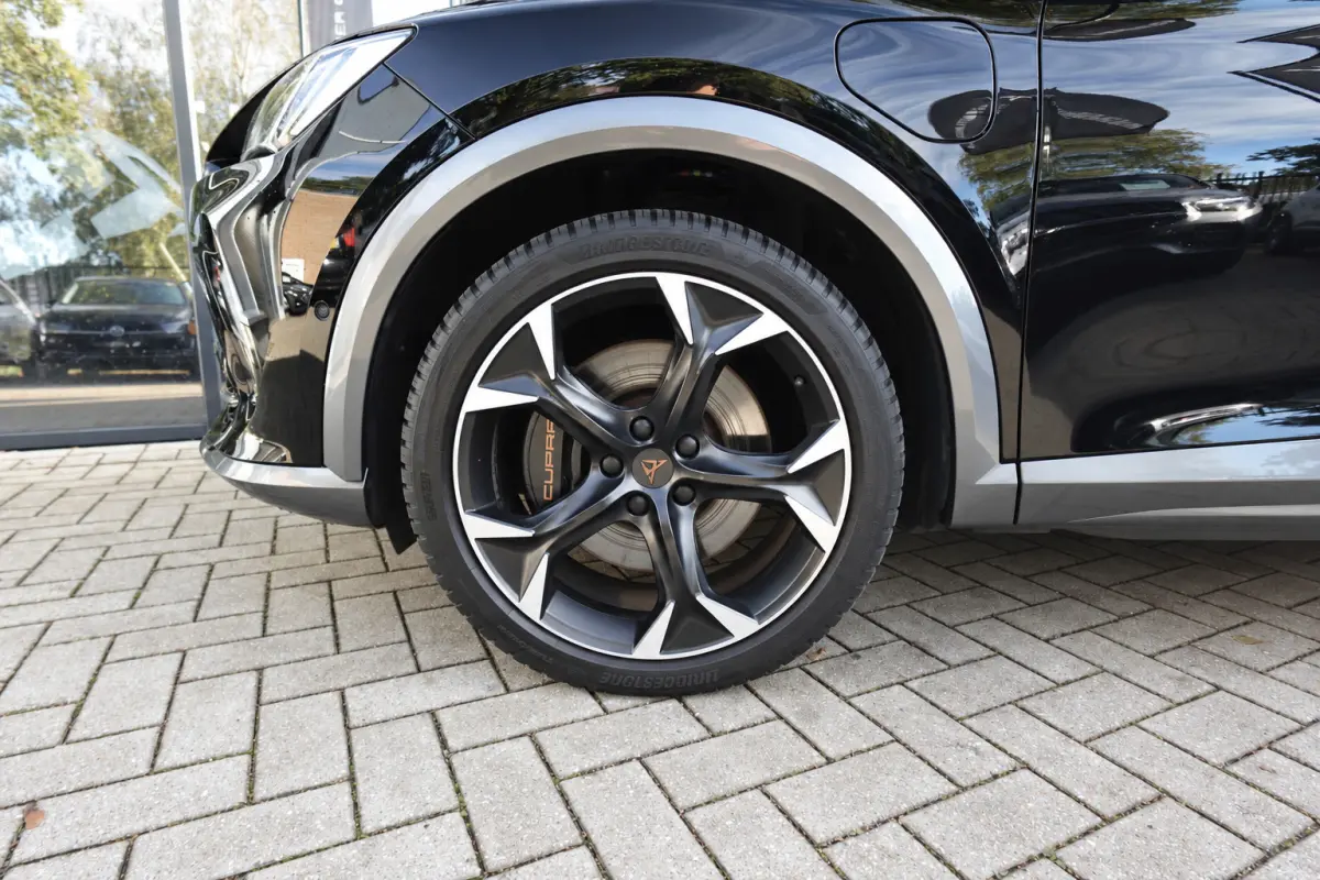 1.4 e-Hybrid VZ PANO KEYLESS 360 ACC VOL