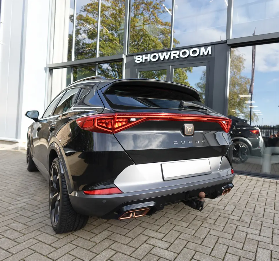 1.4 e-Hybrid VZ PANO KEYLESS 360 ACC VOL
