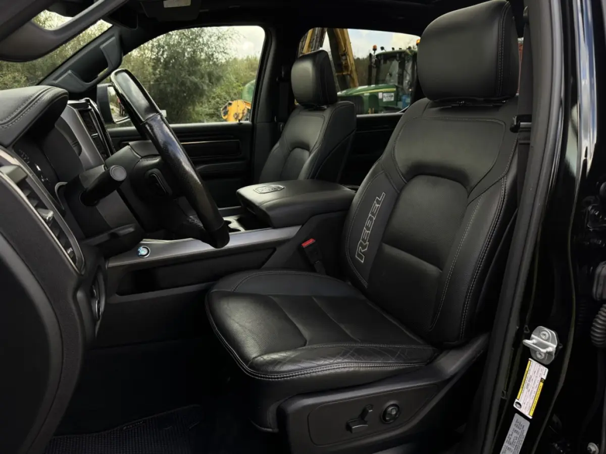 1500 REBEL 5.7L V8 WIDEBODY, TRX STYLE, PANO, H&K, LUCHTV, 35 INCH BANDEN, KEYLESS, 12 INCH SCHERM