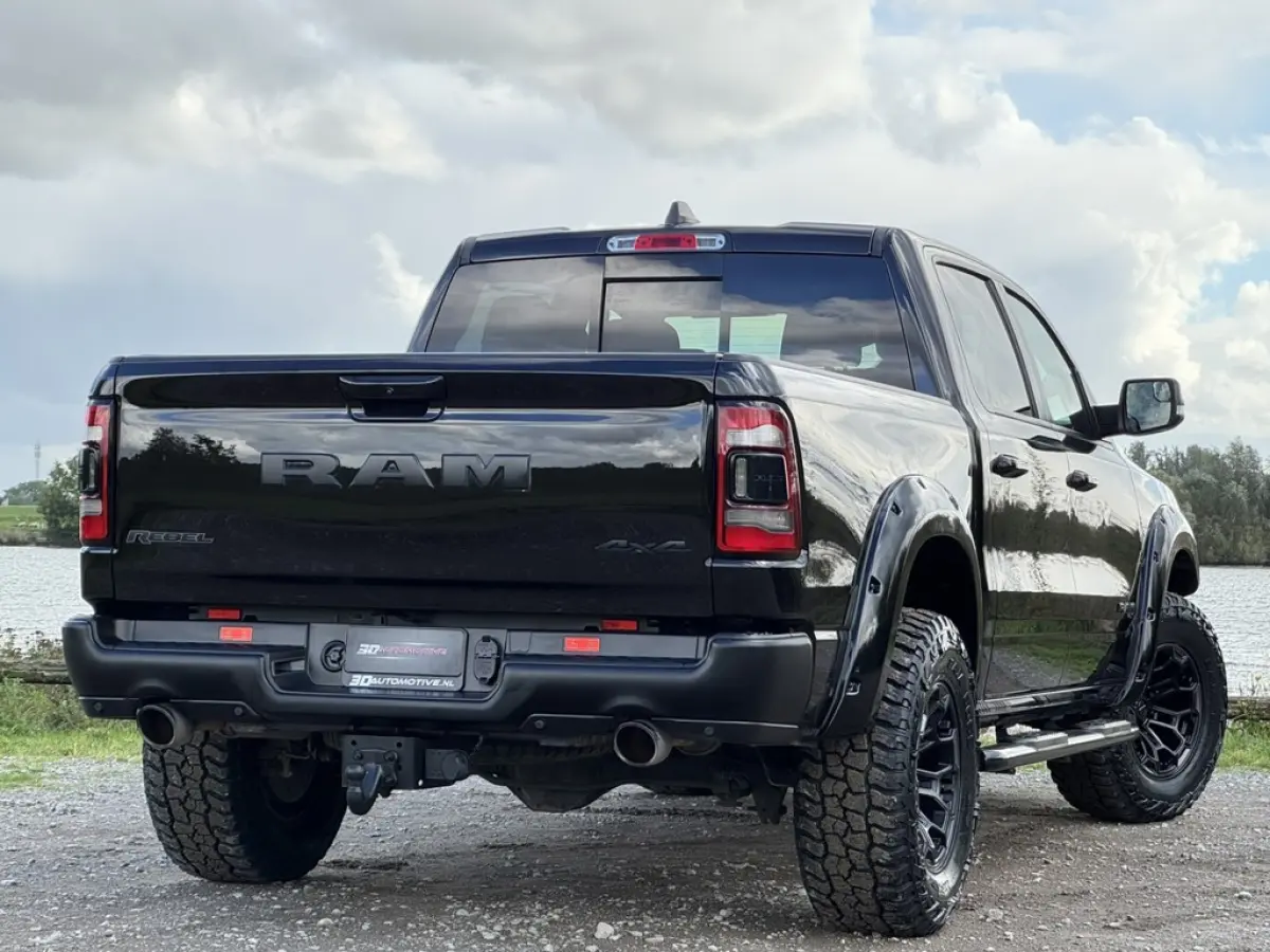 1500 REBEL 5.7L V8 WIDEBODY, TRX STYLE, PANO, H&K, LUCHTV, 35 INCH BANDEN, KEYLESS, 12 INCH SCHERM