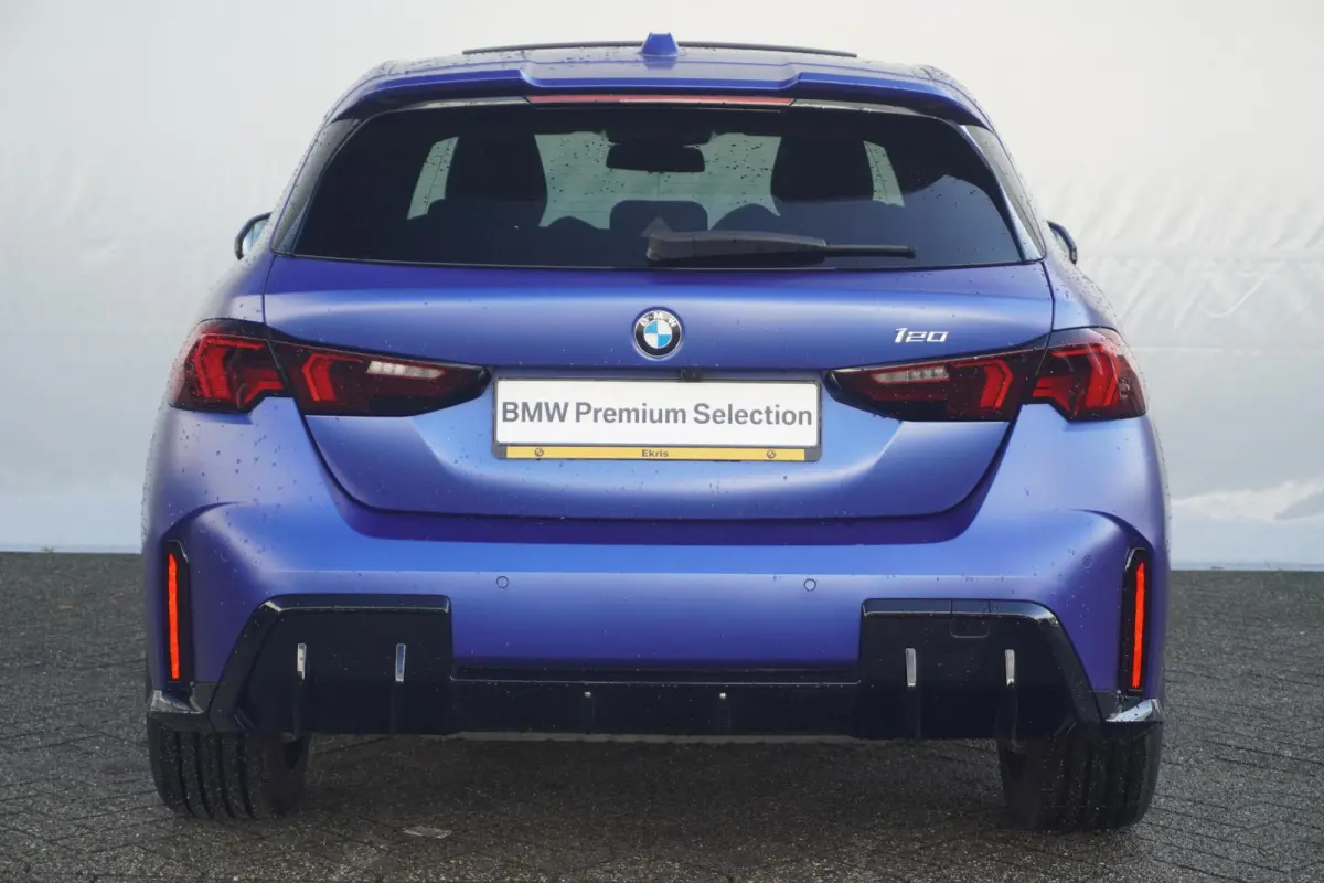 120 | M Sportpakket Pro | Panoramadak | Harman Kardon | Head-Up Display | Parking Assistant Plus | M Adaptief onderstel