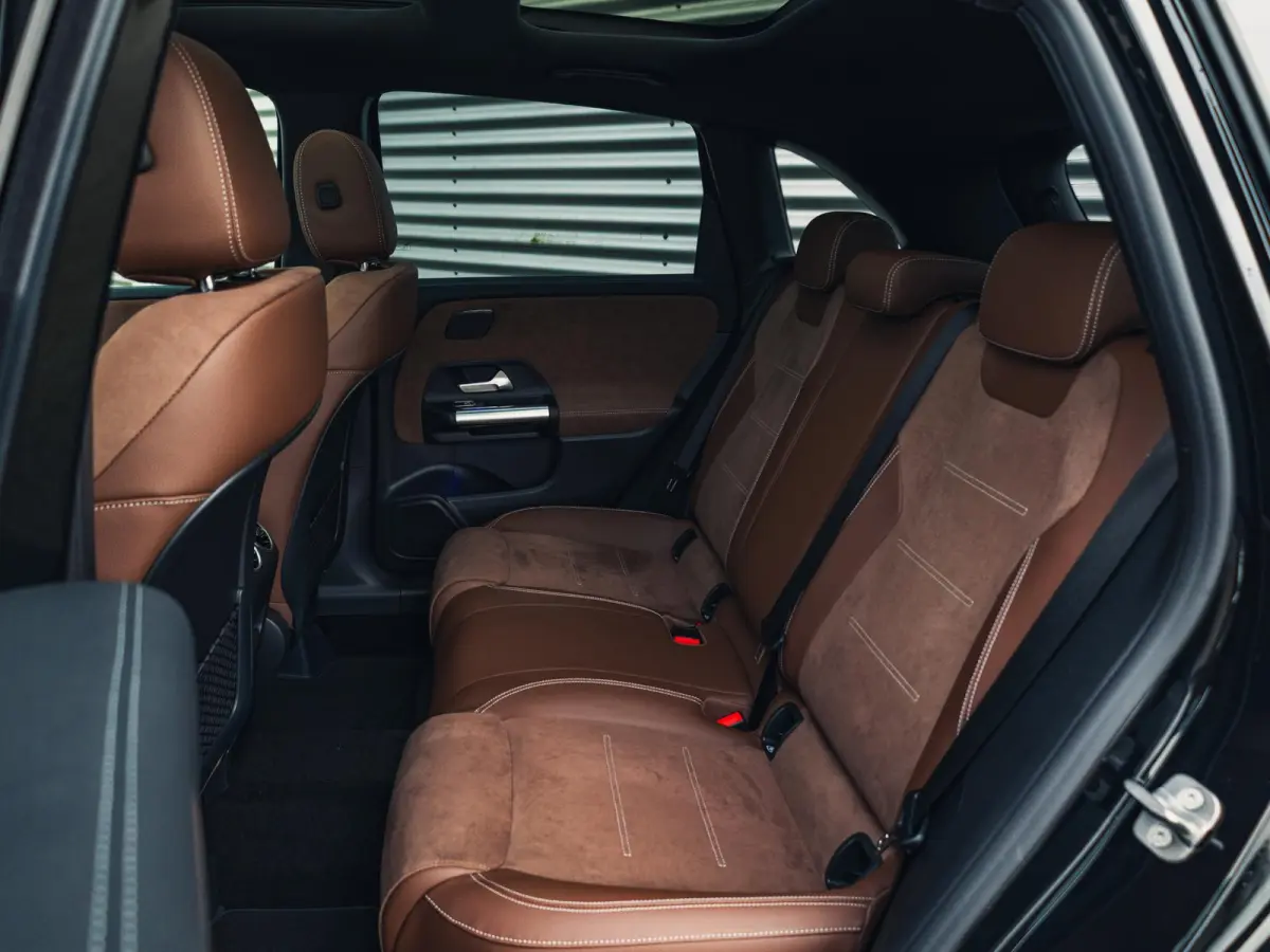 250 e Business Solution AMG Premium PLUS | Panorama dak | Trekhaak