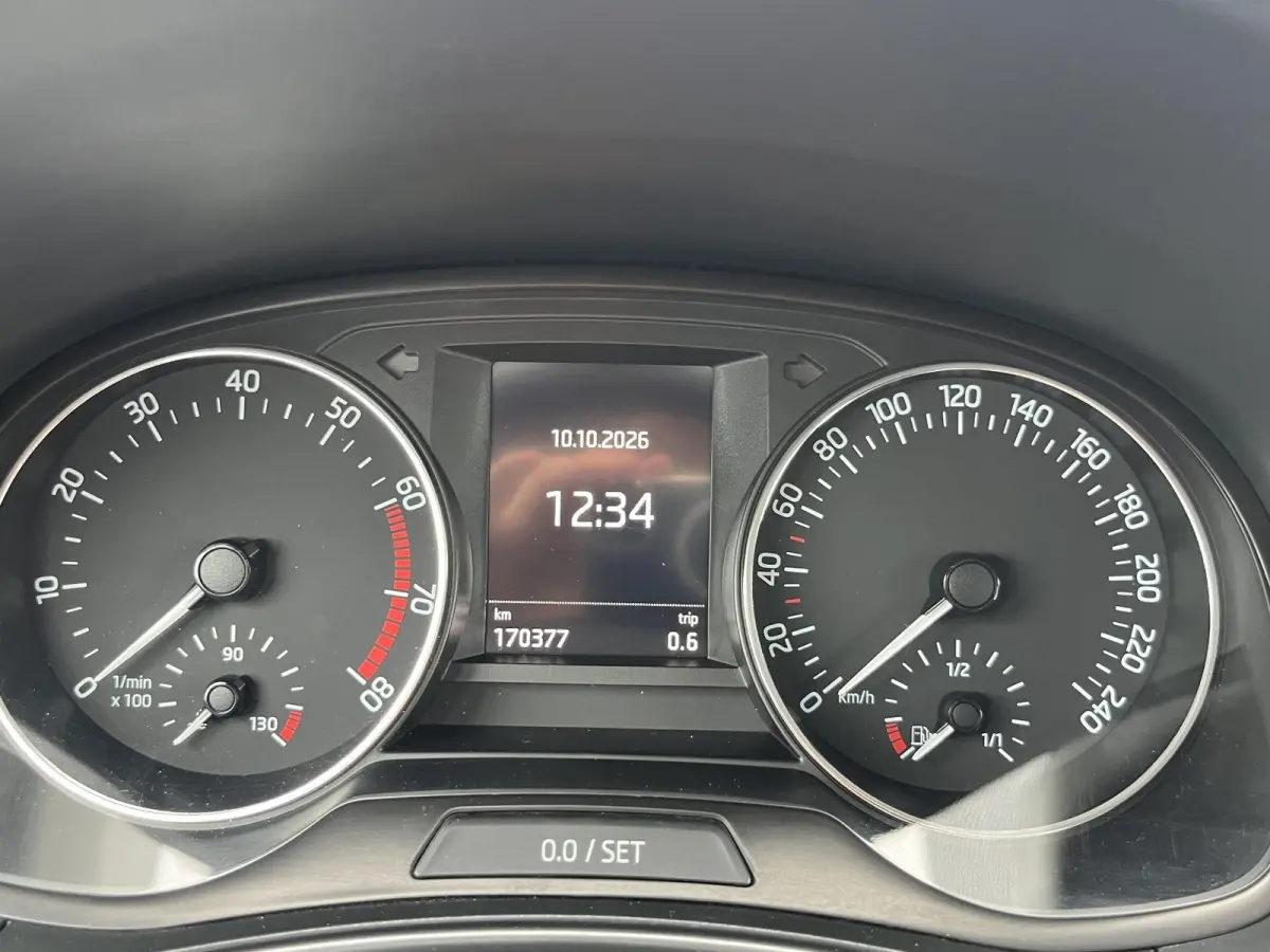1.2 TSI JOY | DSG | PDC achter | DAB | Stoelverwarming | NAP | Dealeronderhouden auto van 1e eigenaar