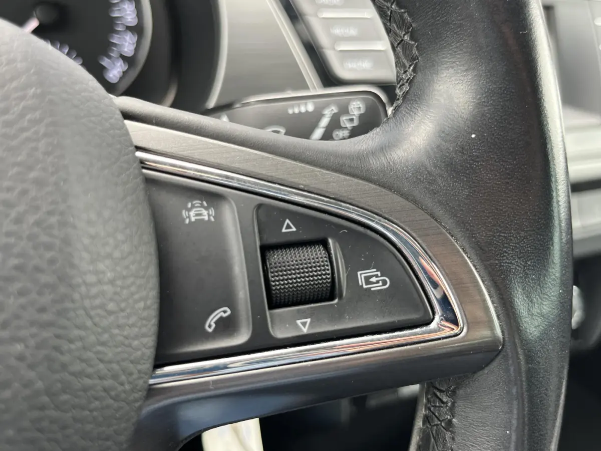 1.2 TSI JOY | DSG | PDC achter | DAB | Stoelverwarming | NAP | Dealeronderhouden auto van 1e eigenaar