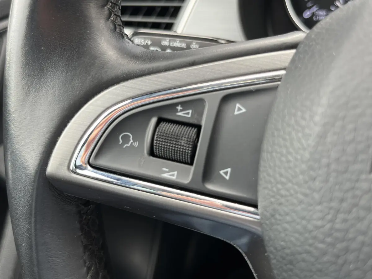 1.2 TSI JOY | DSG | PDC achter | DAB | Stoelverwarming | NAP | Dealeronderhouden auto van 1e eigenaar