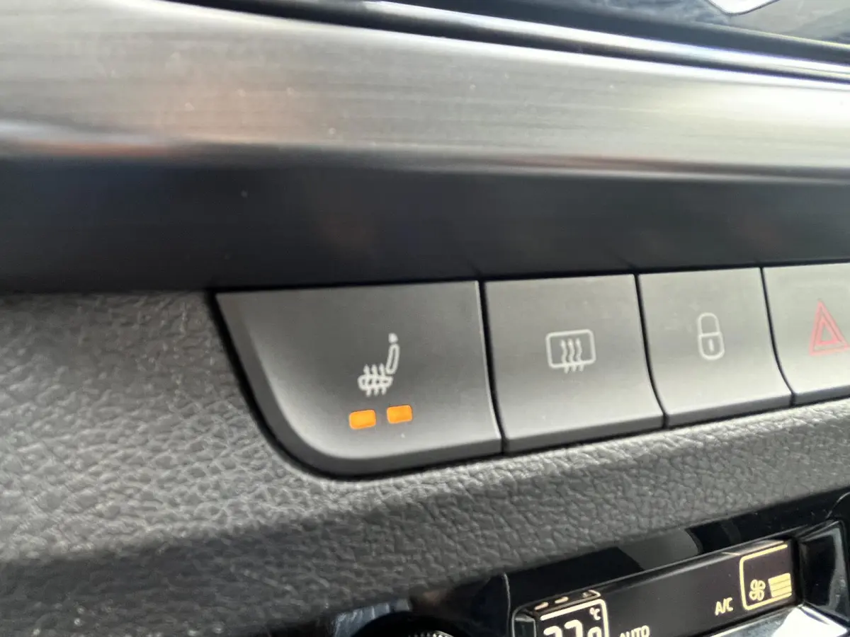 1.2 TSI JOY | DSG | PDC achter | DAB | Stoelverwarming | NAP | Dealeronderhouden auto van 1e eigenaar