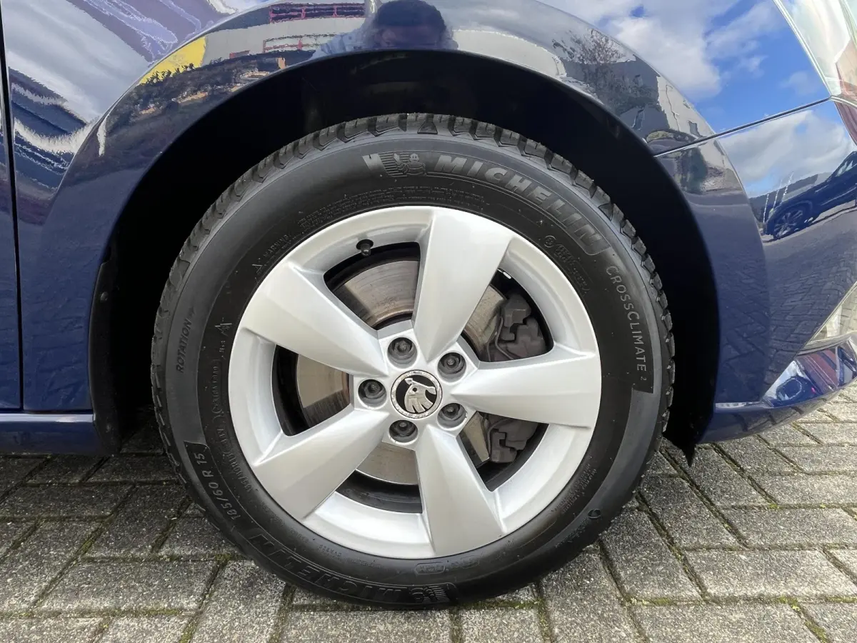 1.2 TSI JOY | DSG | PDC achter | DAB | Stoelverwarming | NAP | Dealeronderhouden auto van 1e eigenaar