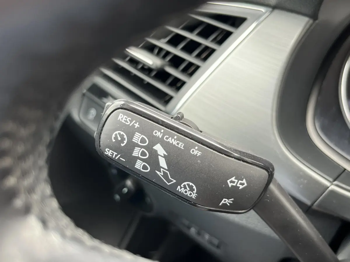 1.2 TSI JOY | DSG | PDC achter | DAB | Stoelverwarming | NAP | Dealeronderhouden auto van 1e eigenaar