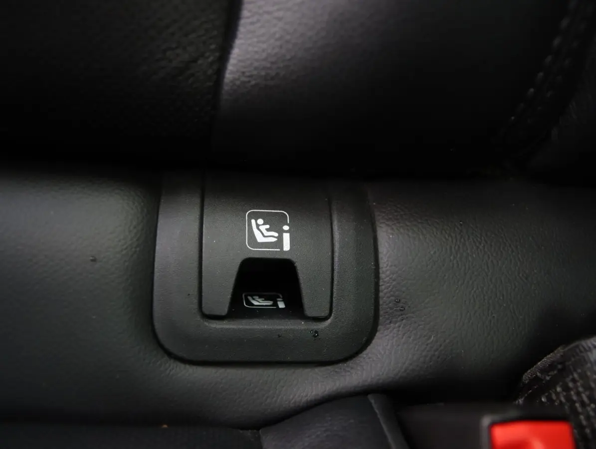 1.5 P300e AWD R-Dynamic | SOH 96%