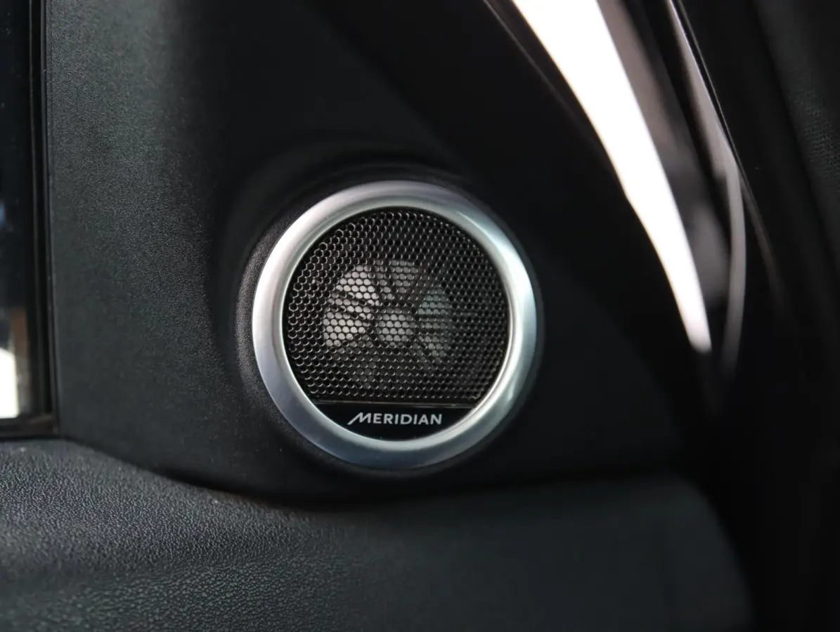 1.5 P300e AWD R-Dynamic | SOH 96%