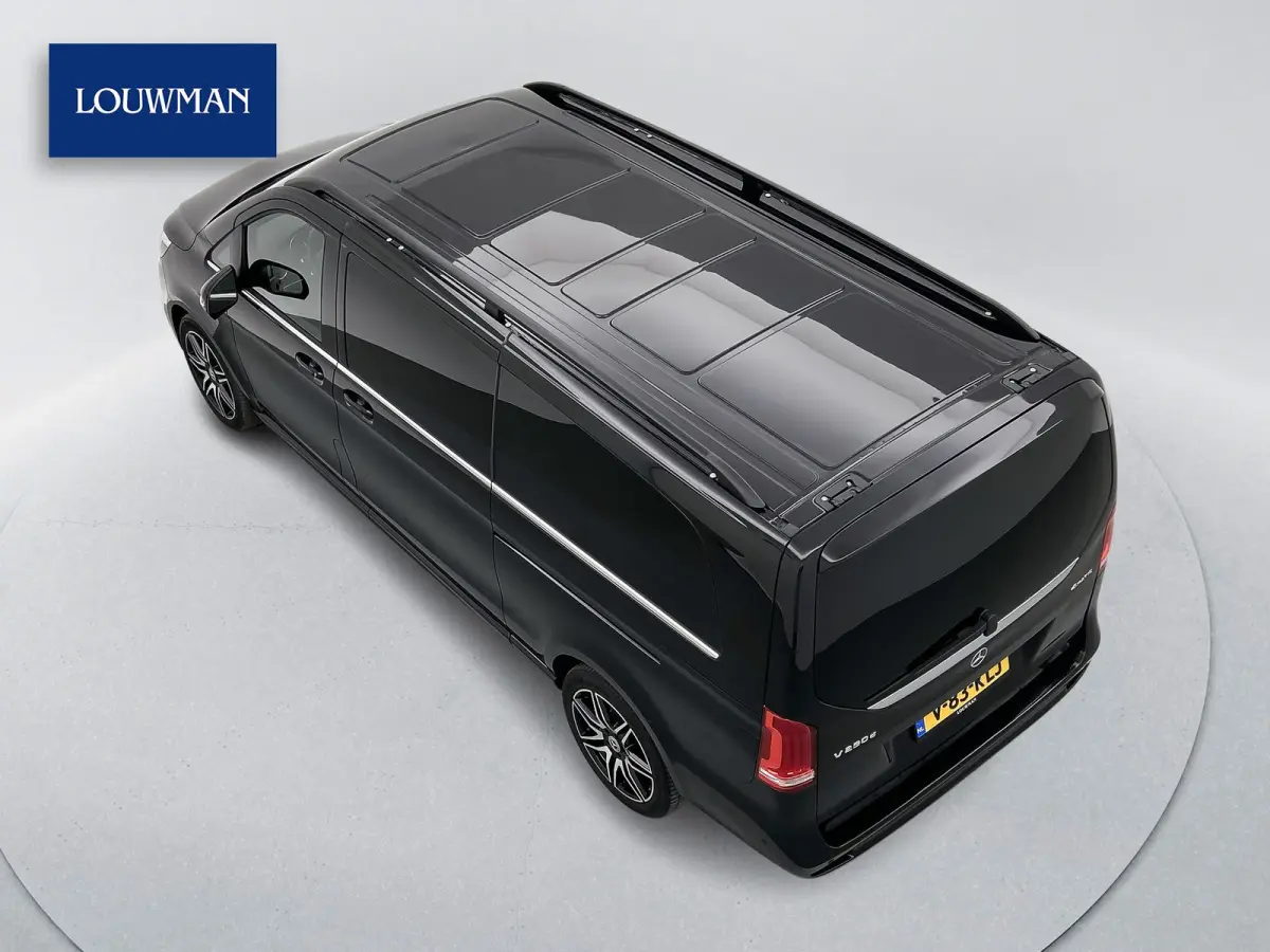 250d 4-MATIC DC Extra Lang AMG-line Trekhaak 2000kg Dubbele Cabine Leder