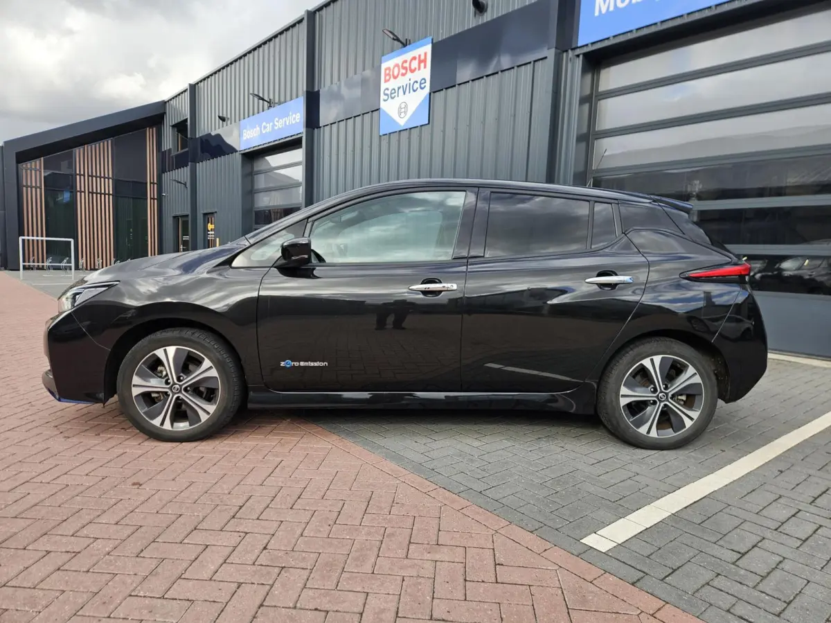 e+ Tekna 62 kWh LONG RANGE 33000 km NAP!