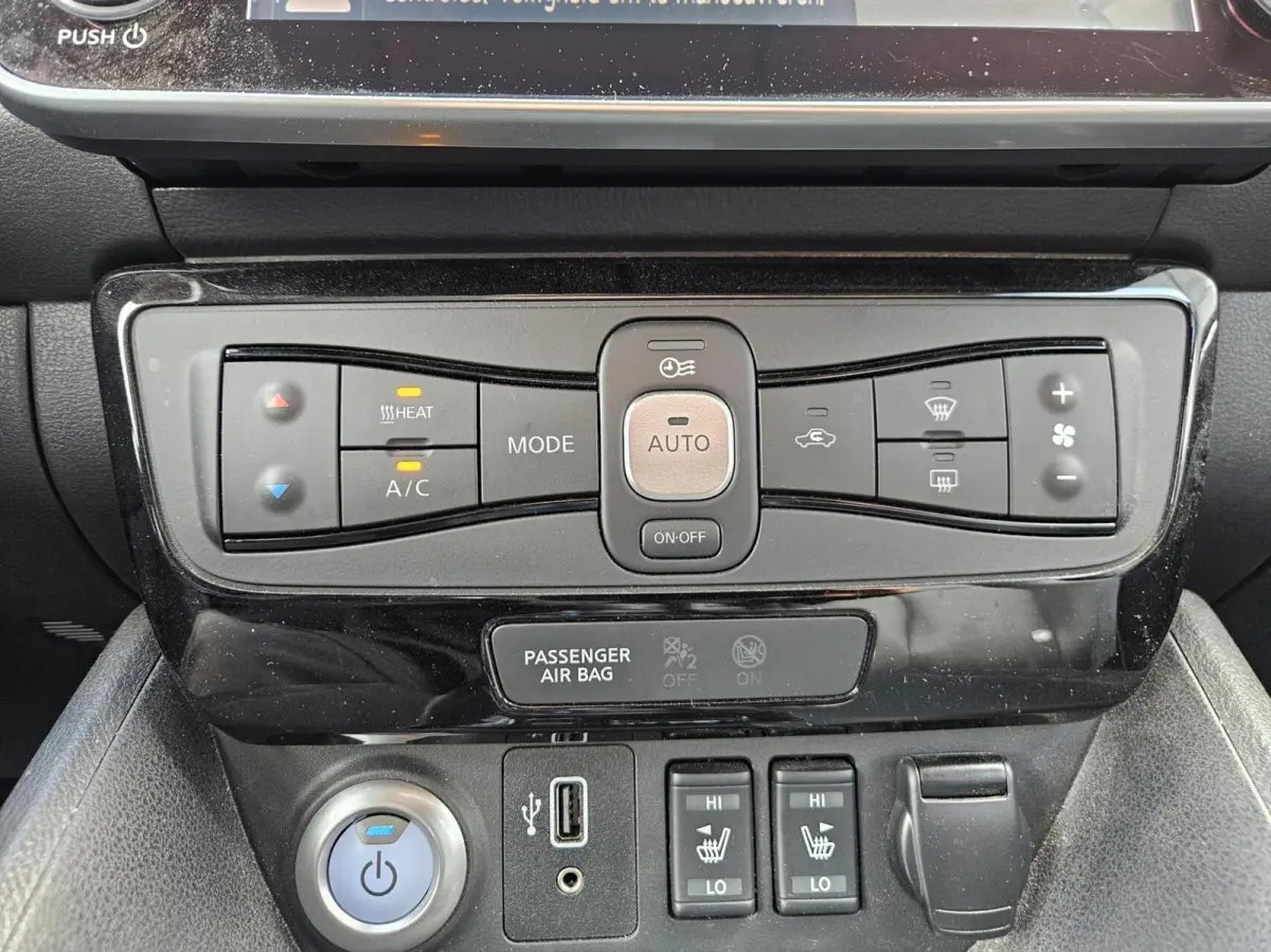 e+ Tekna 62 kWh LONG RANGE 33000 km NAP!