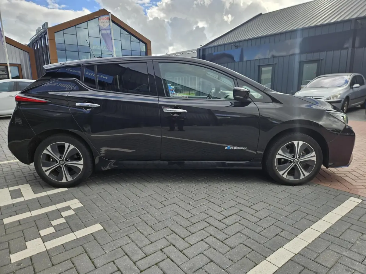 e+ Tekna 62 kWh LONG RANGE 33000 km NAP!