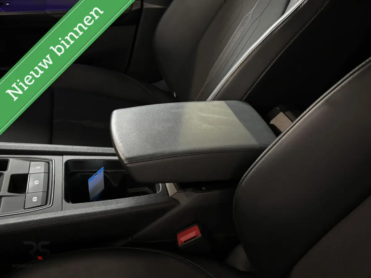 Edition | Navi | LED | Virtual | ACC | DAB | Keyless | Alcantara | Stoel/stuurverw | Sfeerv |