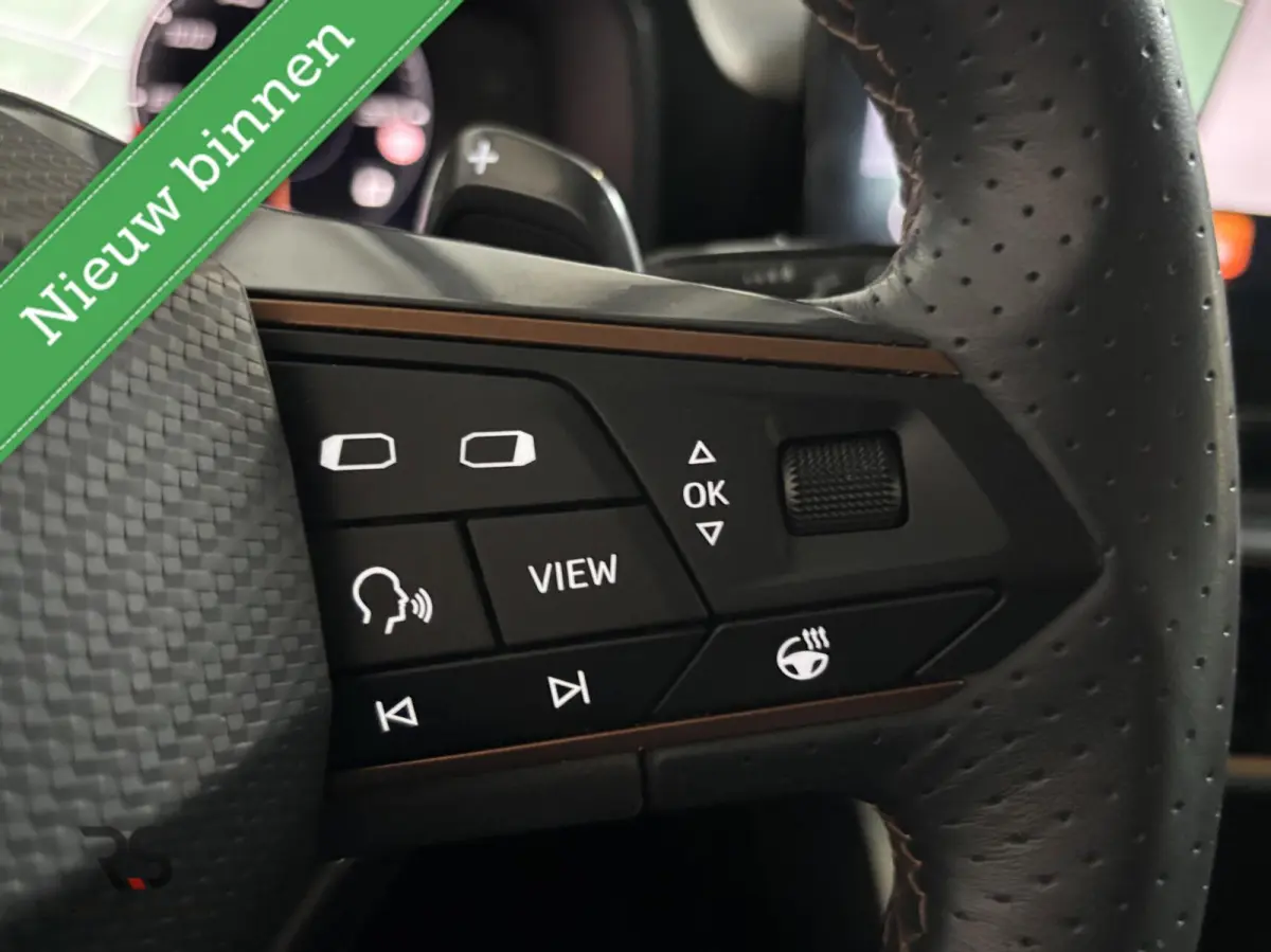 Edition | Navi | LED | Virtual | ACC | DAB | Keyless | Alcantara | Stoel/stuurverw | Sfeerv |
