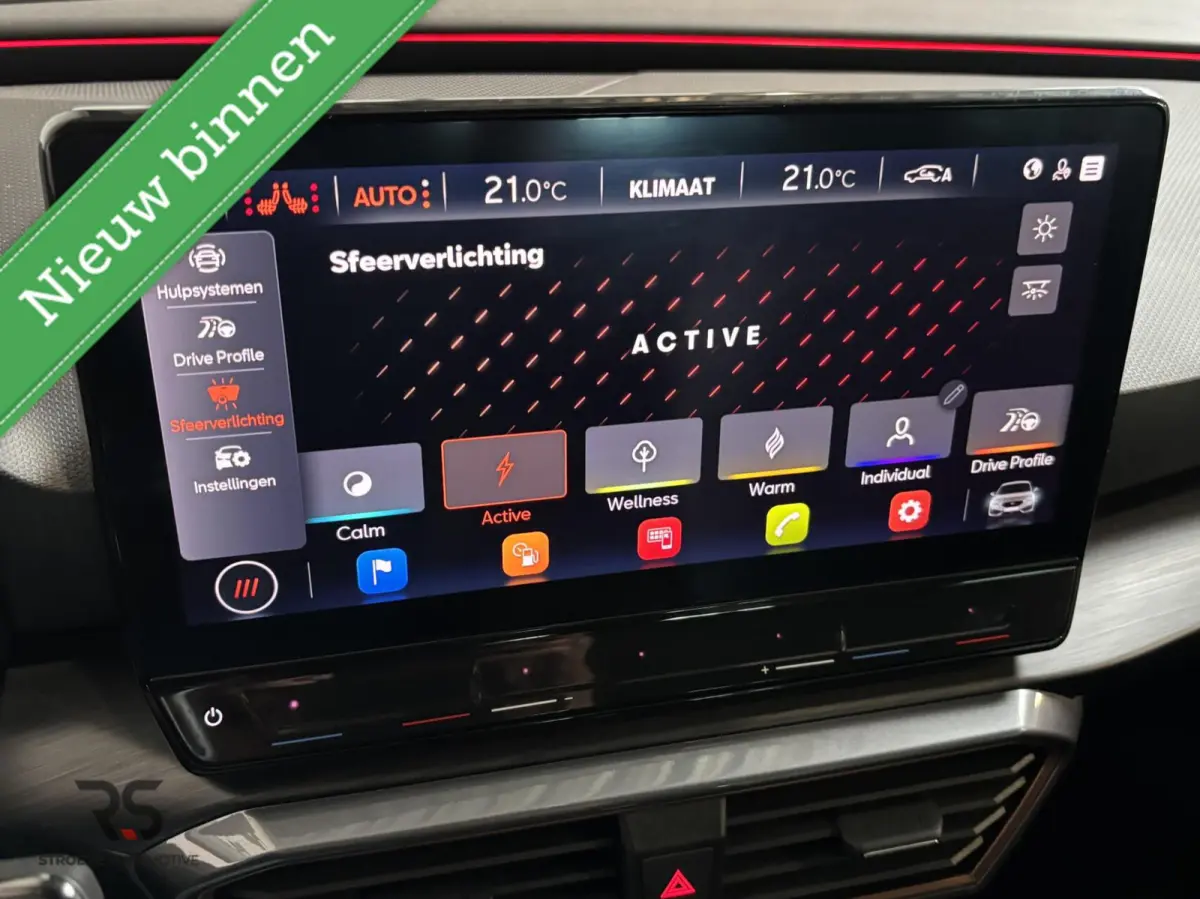 Edition | Navi | LED | Virtual | ACC | DAB | Keyless | Alcantara | Stoel/stuurverw | Sfeerv |