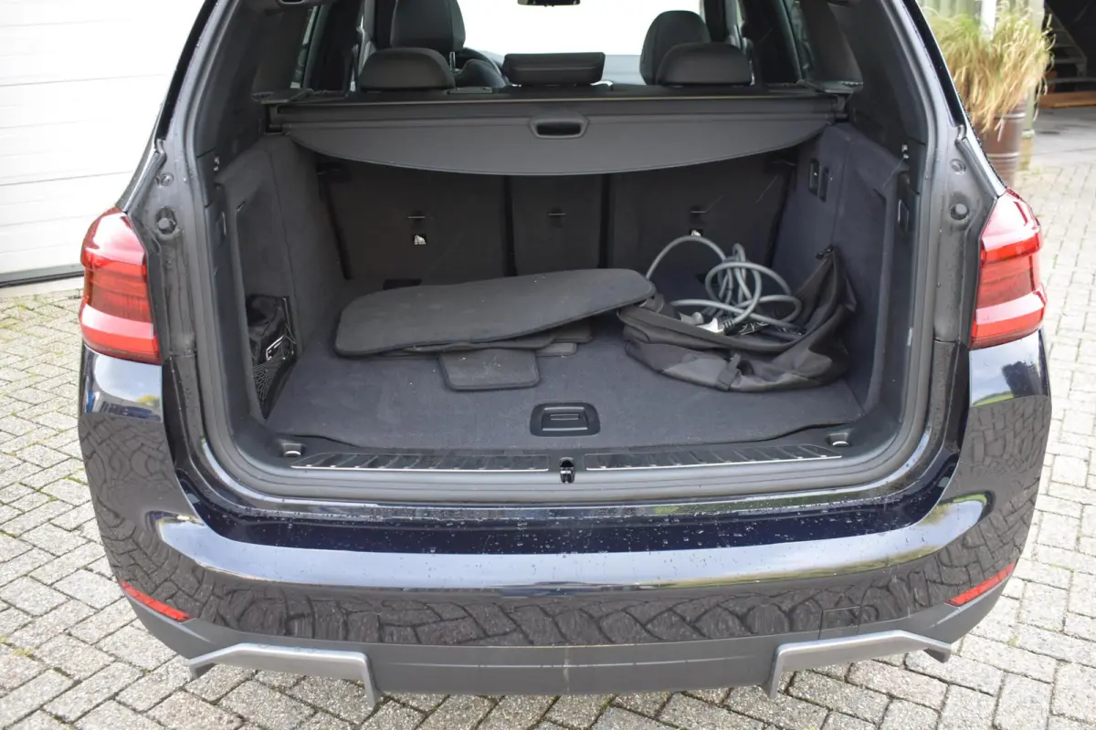 High Executive 80 kWh | Pano | Leder | Head UP |