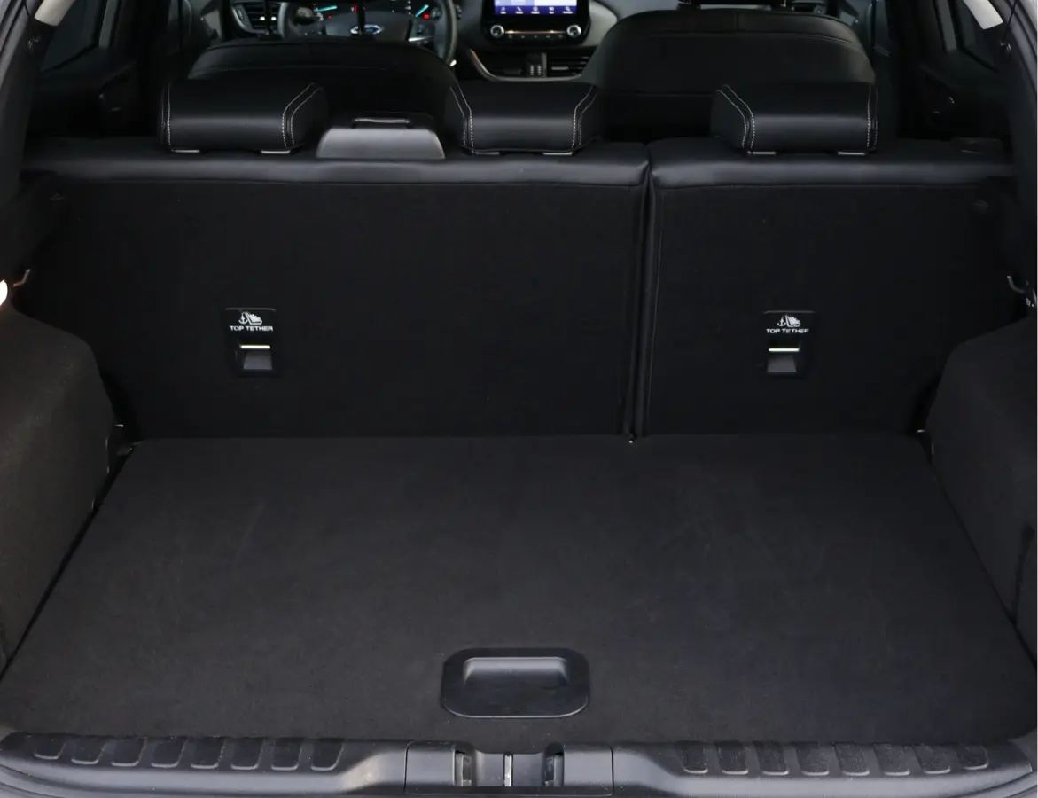 1.0 EcoBoost Titanium Automaat | 125pk | Apple Carplay / Android Auto | 17 Inch | DAB+ radio | Cruise Control