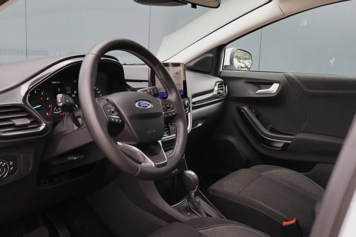 1.0 EcoBoost Titanium Automaat | 125pk | Apple Carplay / Android Auto | 17 Inch | DAB+ radio | Cruise Control