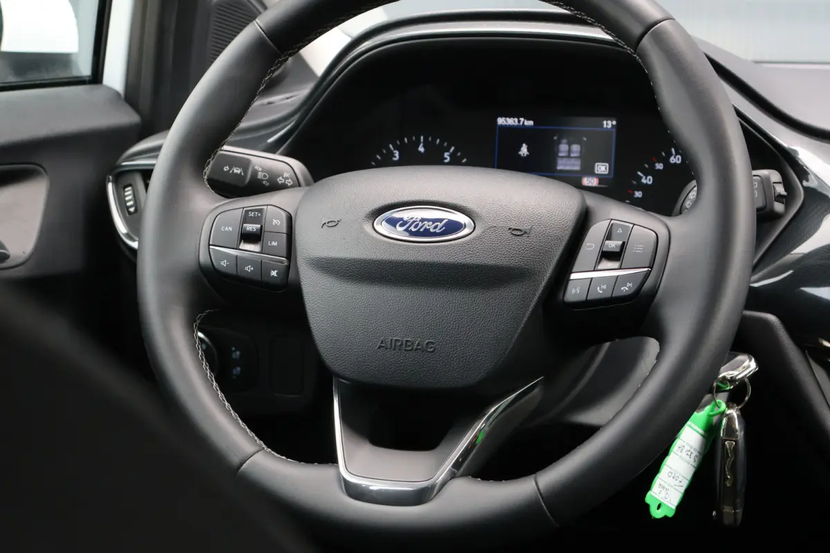 1.0 EcoBoost Titanium Automaat | 125pk | Apple Carplay / Android Auto | 17 Inch | DAB+ radio | Cruise Control