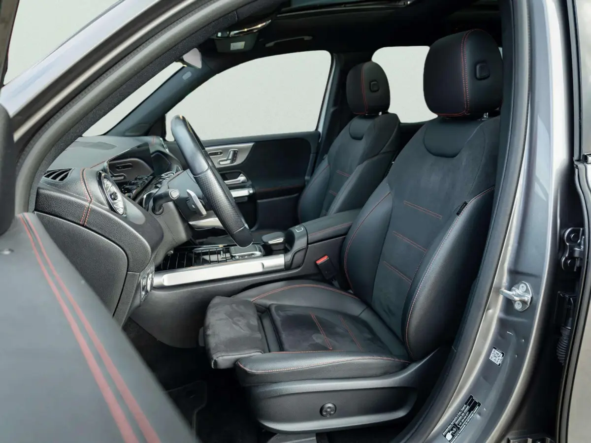300 4MATIC AMG Line 7p. 67 kWh | Panorama dak