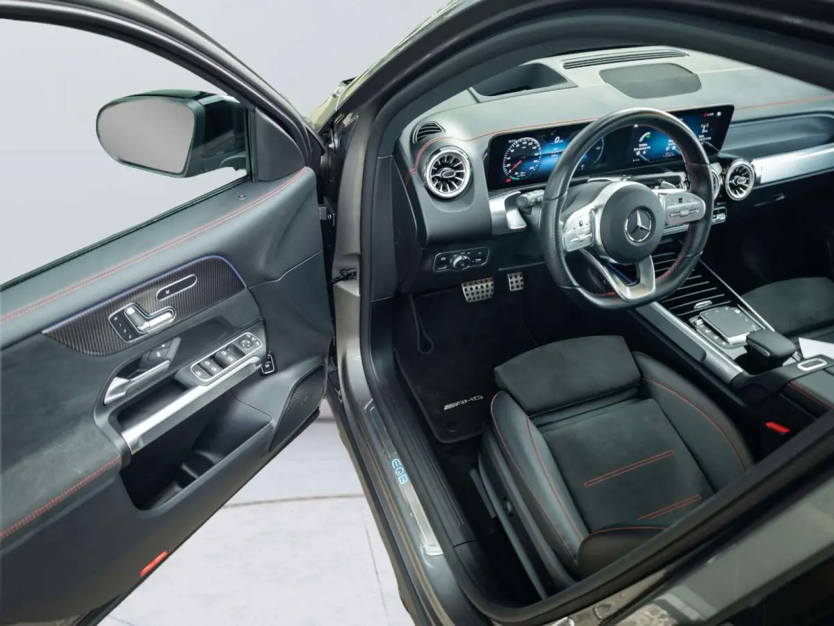 300 4MATIC AMG Line 7p. 67 kWh | Panorama dak